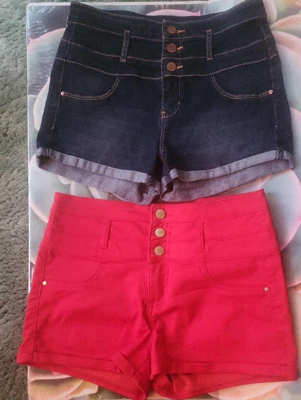 Refuge 2 pair shorts 8